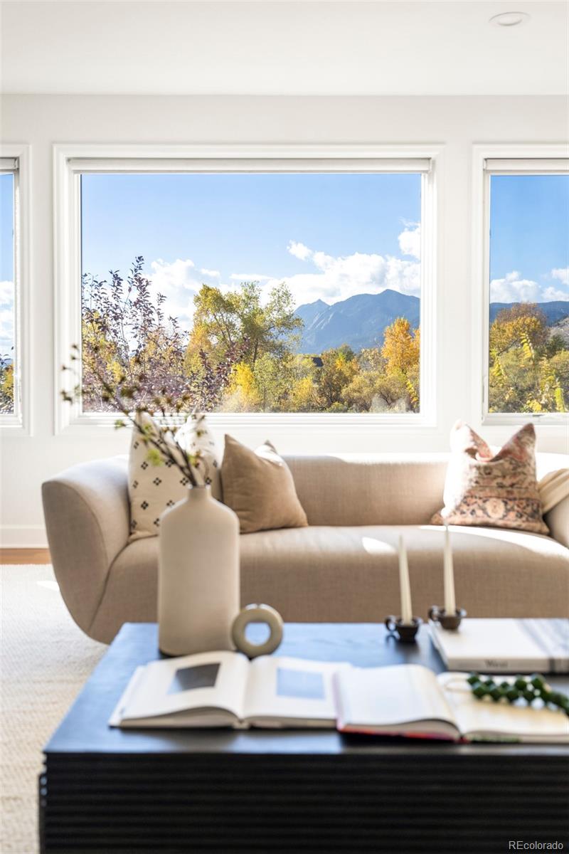 700 Yellow Pine Avenue