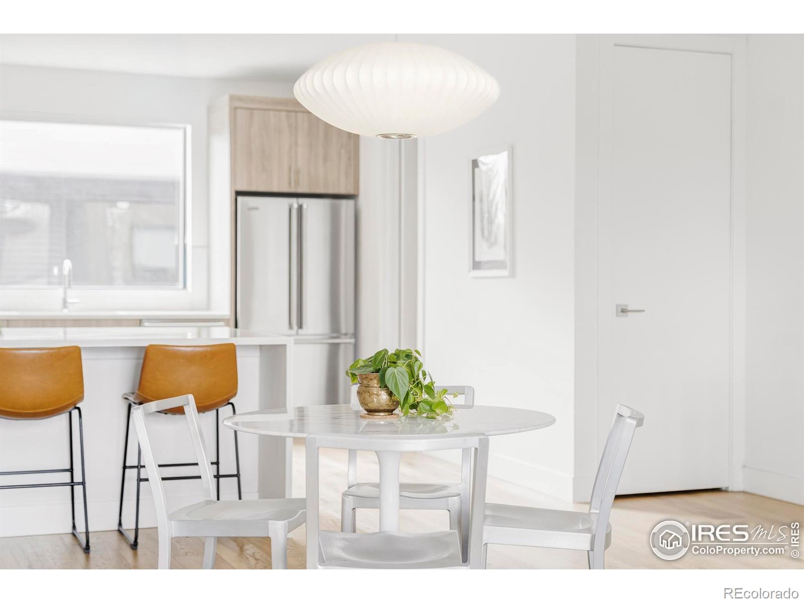 2465 Walnut Street 13