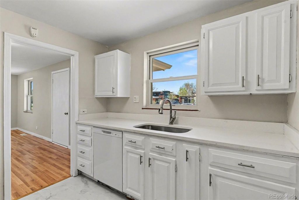Photo of 3030 N Glencoe Street, Denver, CO 80207 (MLS # 6507782)