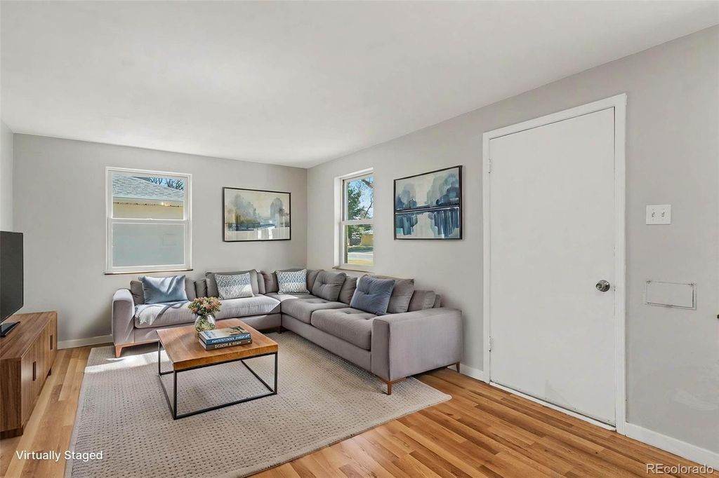 Photo of 3030 N Glencoe Street, Denver, CO 80207 (MLS # 6507782)