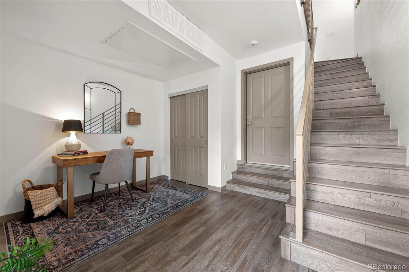 2200 Tremont Place 5