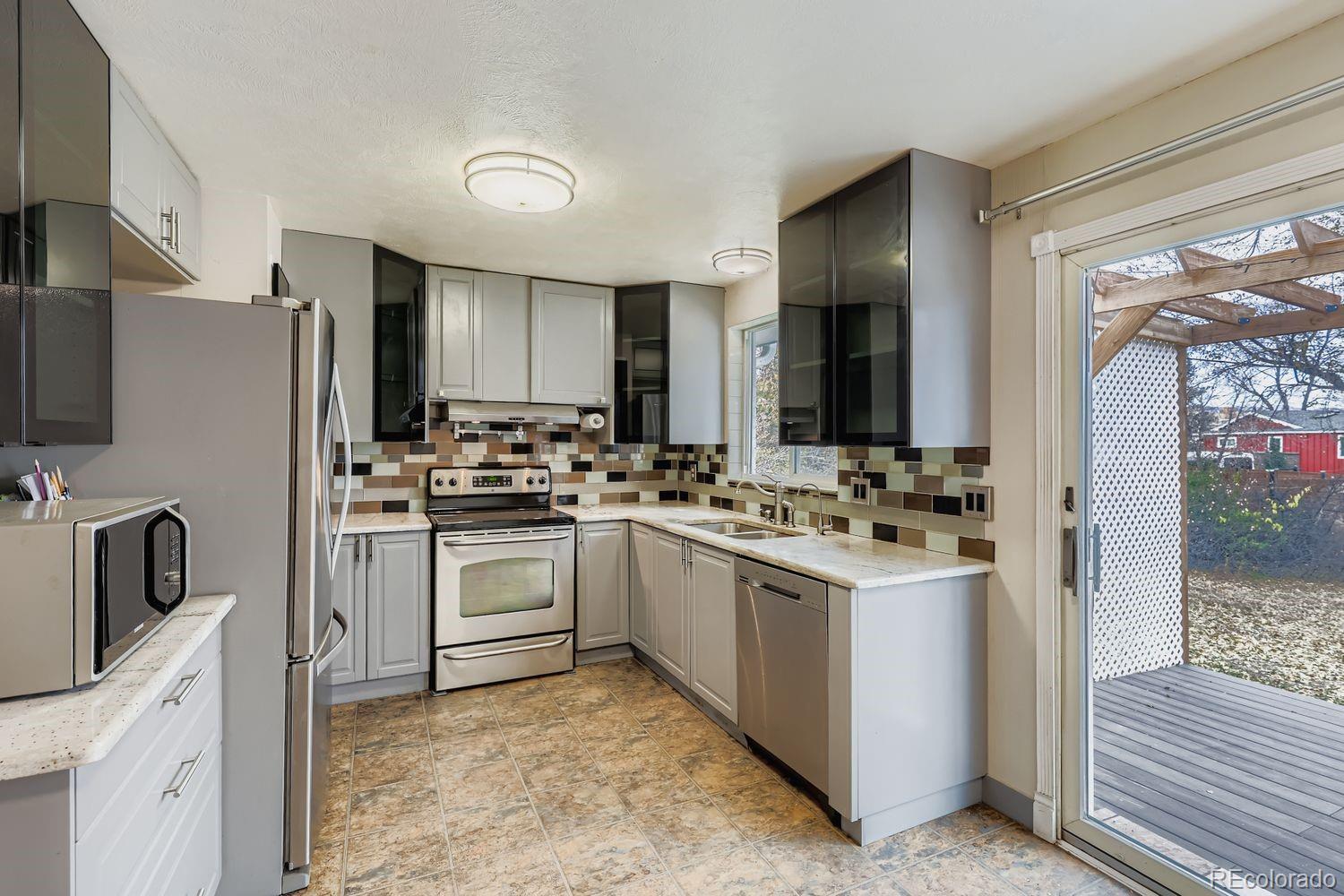 10605 W Dakota Avenue