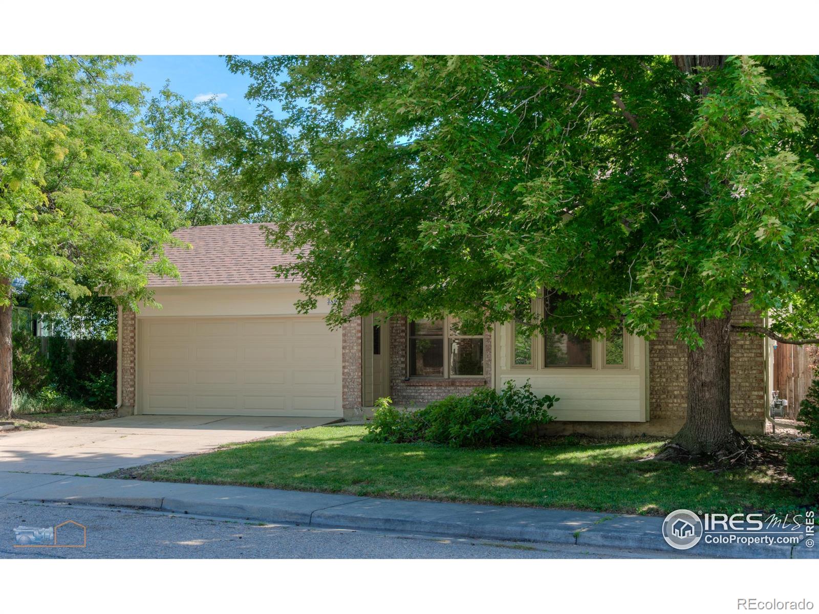 3894 Bosque Court