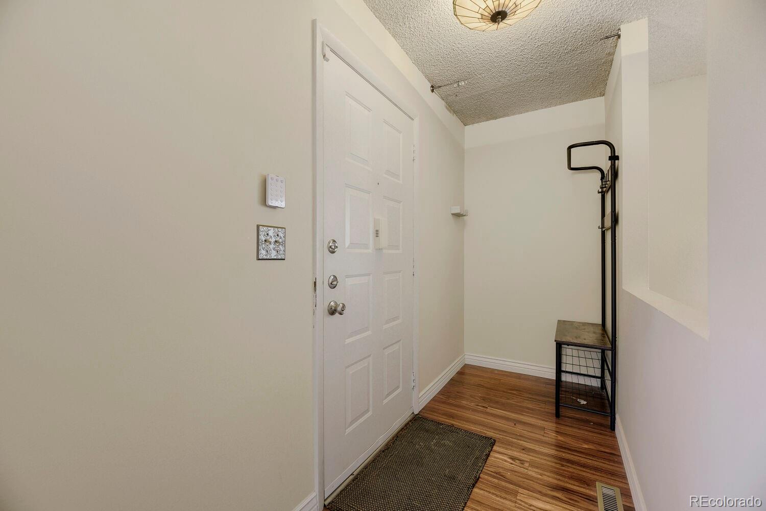 6720 E Mississippi Avenue B