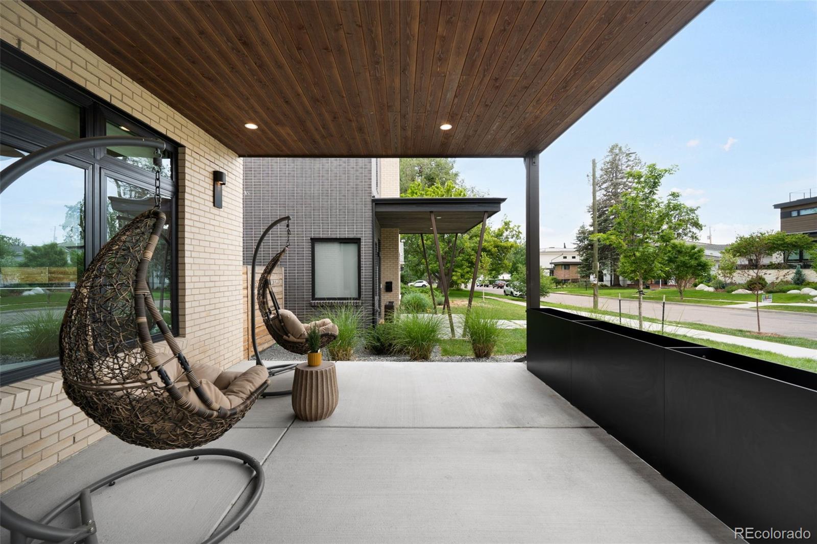 2498 Wolff Street