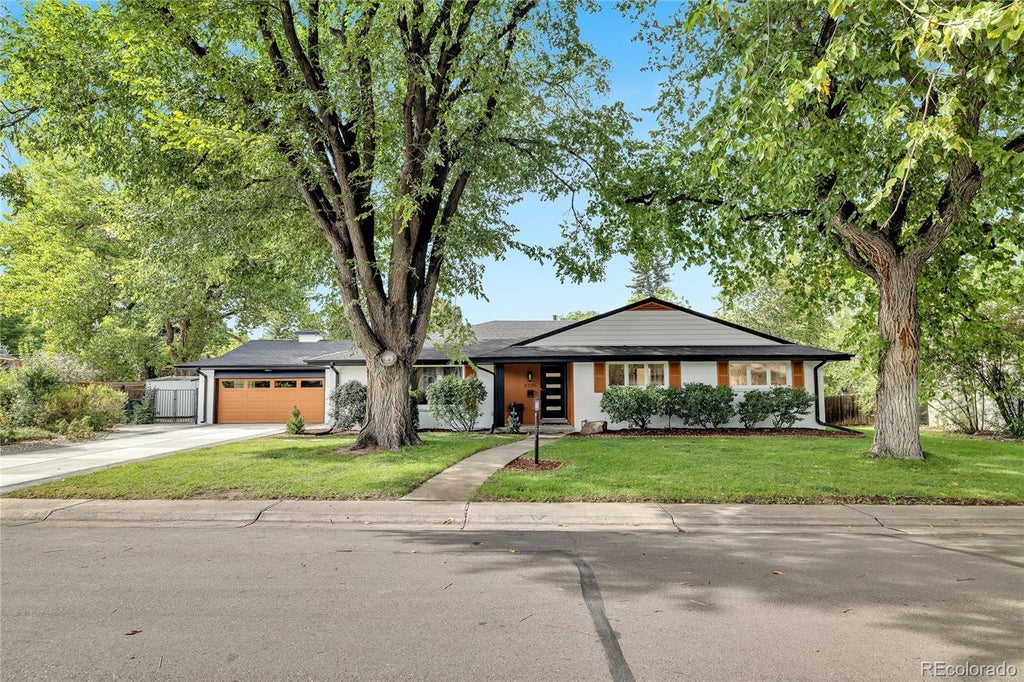Photo of 3735 S Hibiscus Way, Denver, CO 80237 (MLS # 3625037)