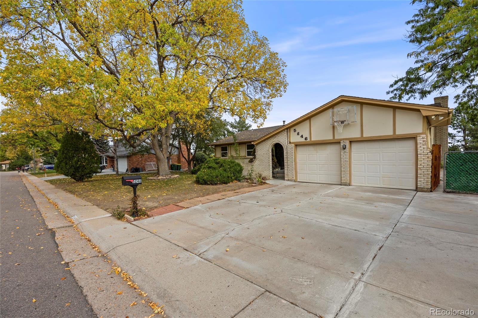 5246 S Perry Court