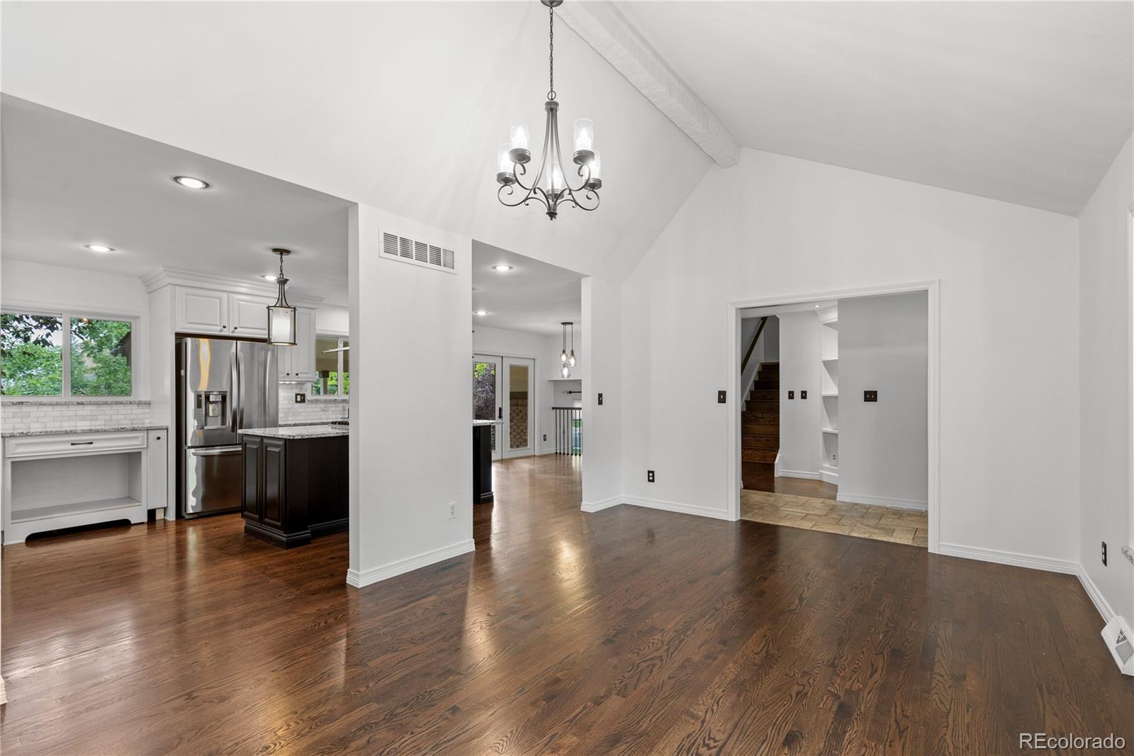 7337 S Ulster Street