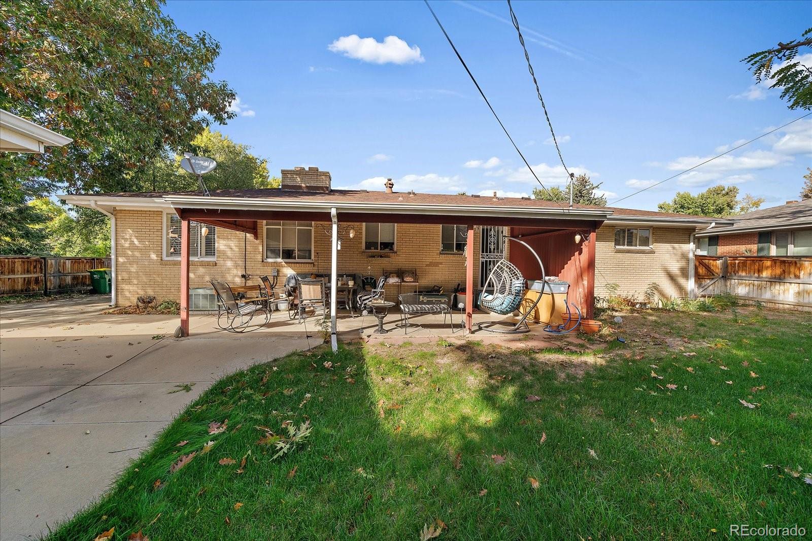 2132 E Dartmouth Avenue