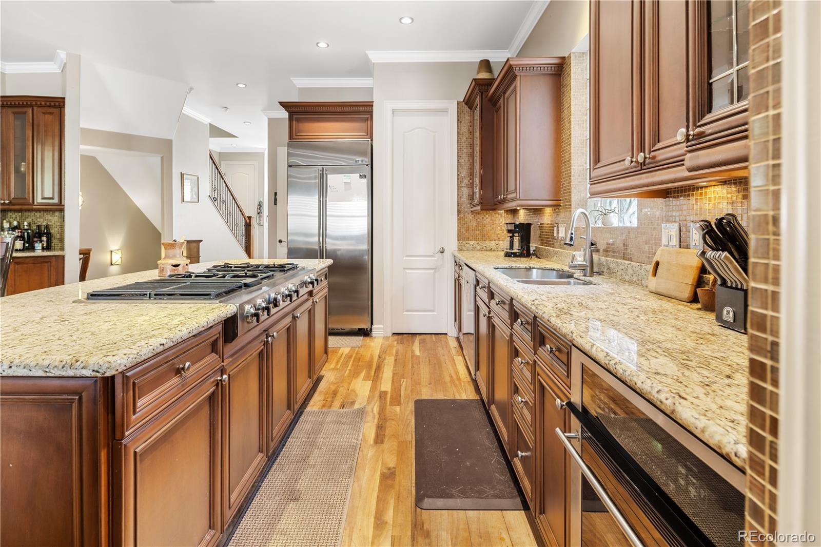 2527 Tremont Place