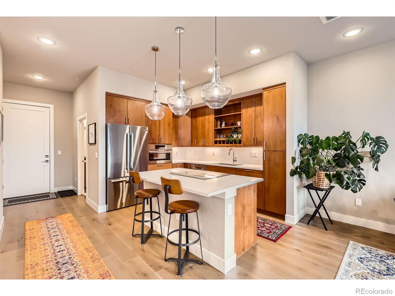 6618 E Lowry Boulevard 307