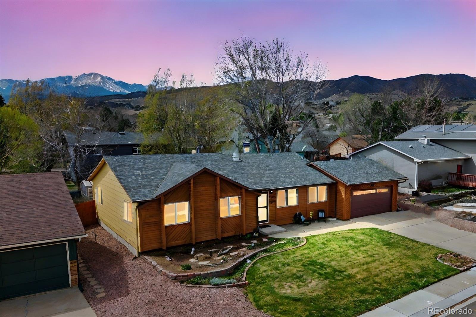 5250 Mule Deer Drive