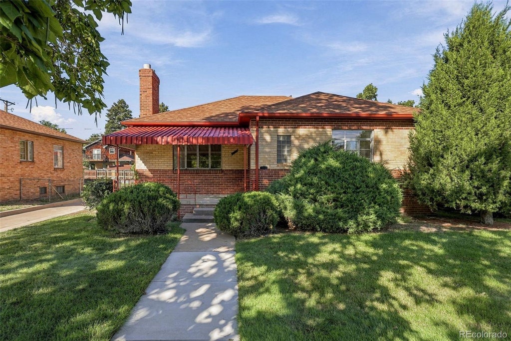 Photo of 2377 Krameria Street, Denver, CO 80207 (MLS # 6172319)