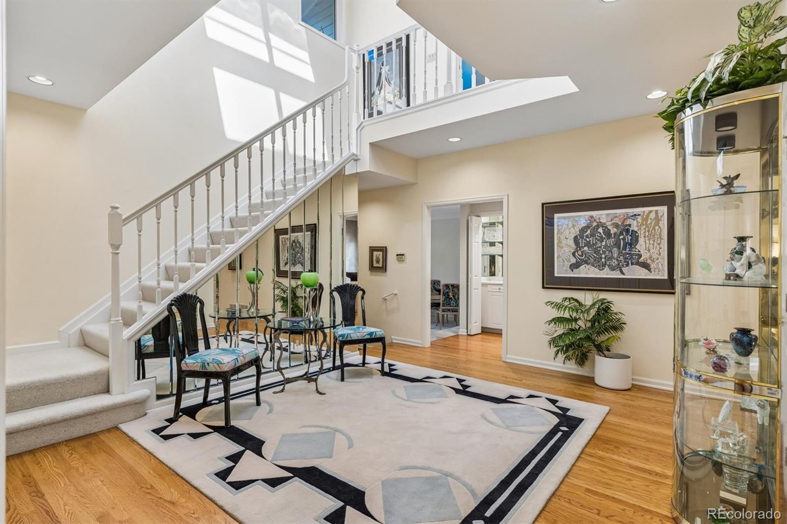2552 E Alameda Avenue 76