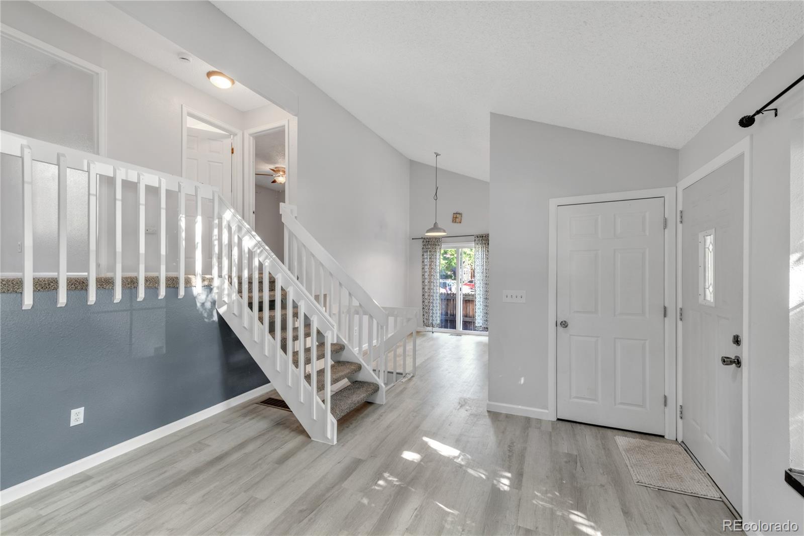 1233 S Flower Circle A, Lakewood, CO, 80232 4 1233 S Flower Circle A