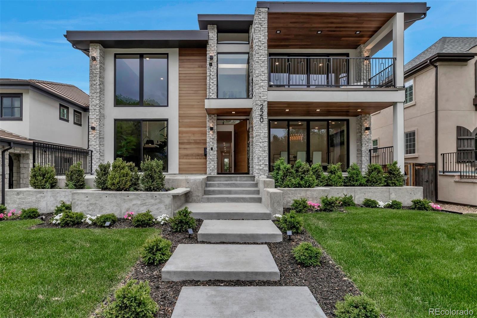 220 Glencoe Street