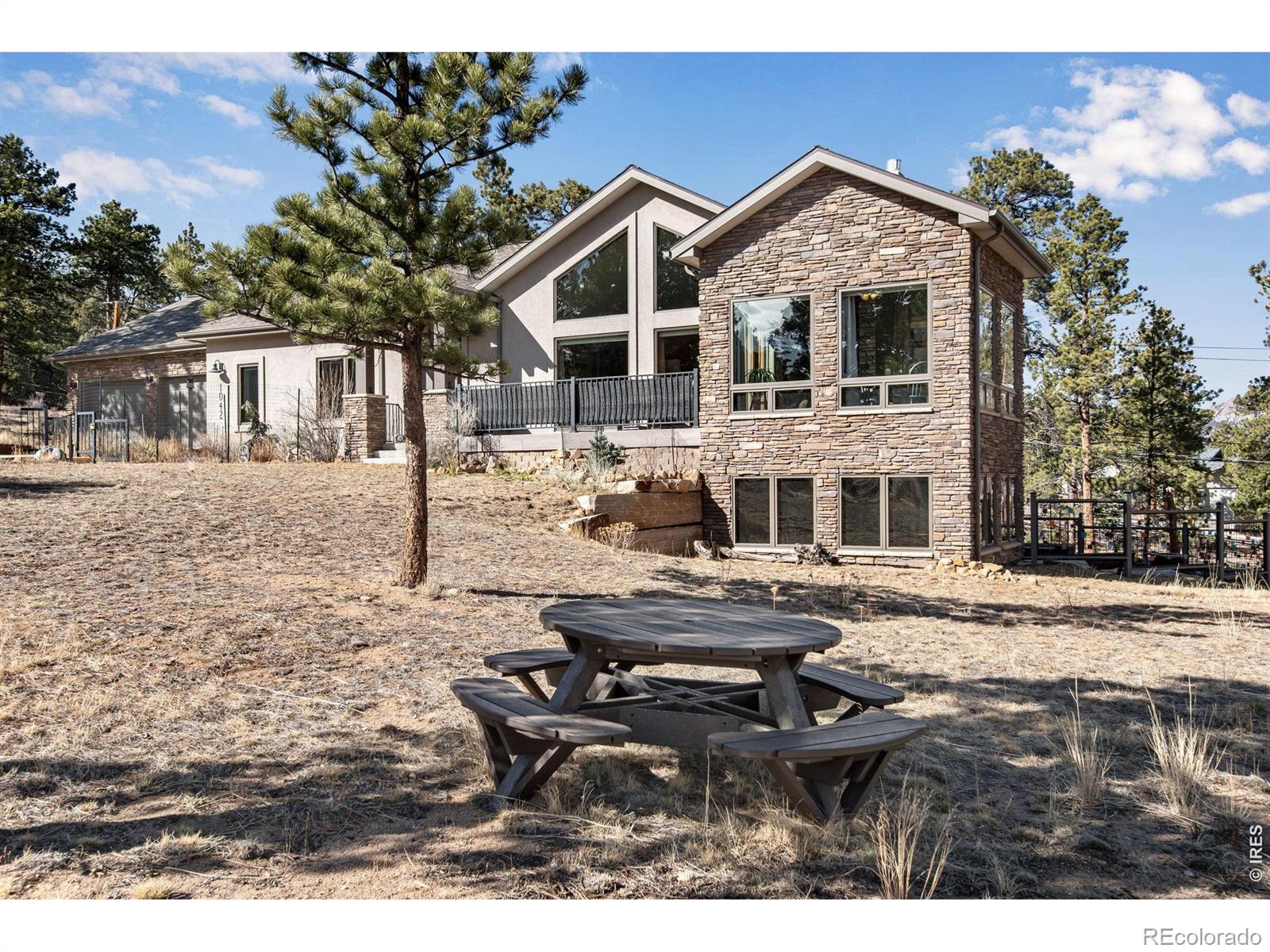 1042 Pine Knoll Drive