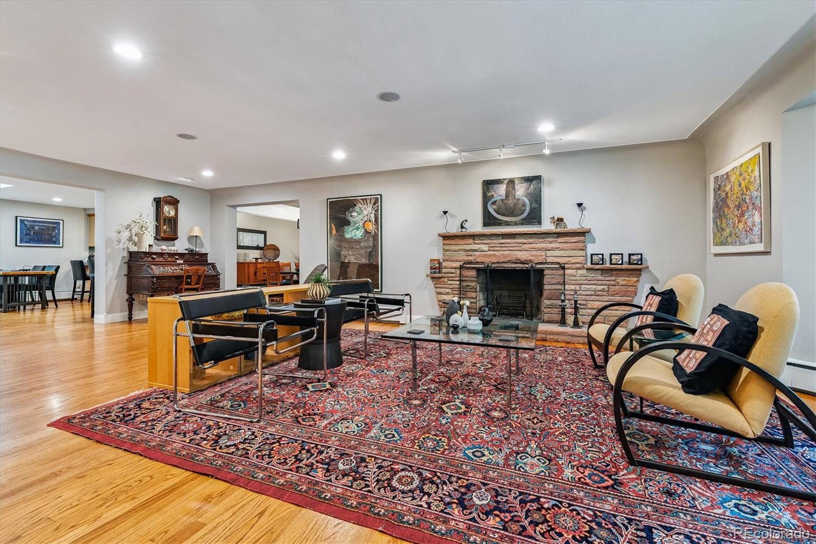 3134 S Milwaukee Street