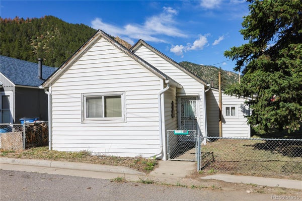223 3RD AVE, IDAHO SPRINGS, CO 80452 - Image 60d112da17b7e1b4fc4b07431d97b6ce/4033691114