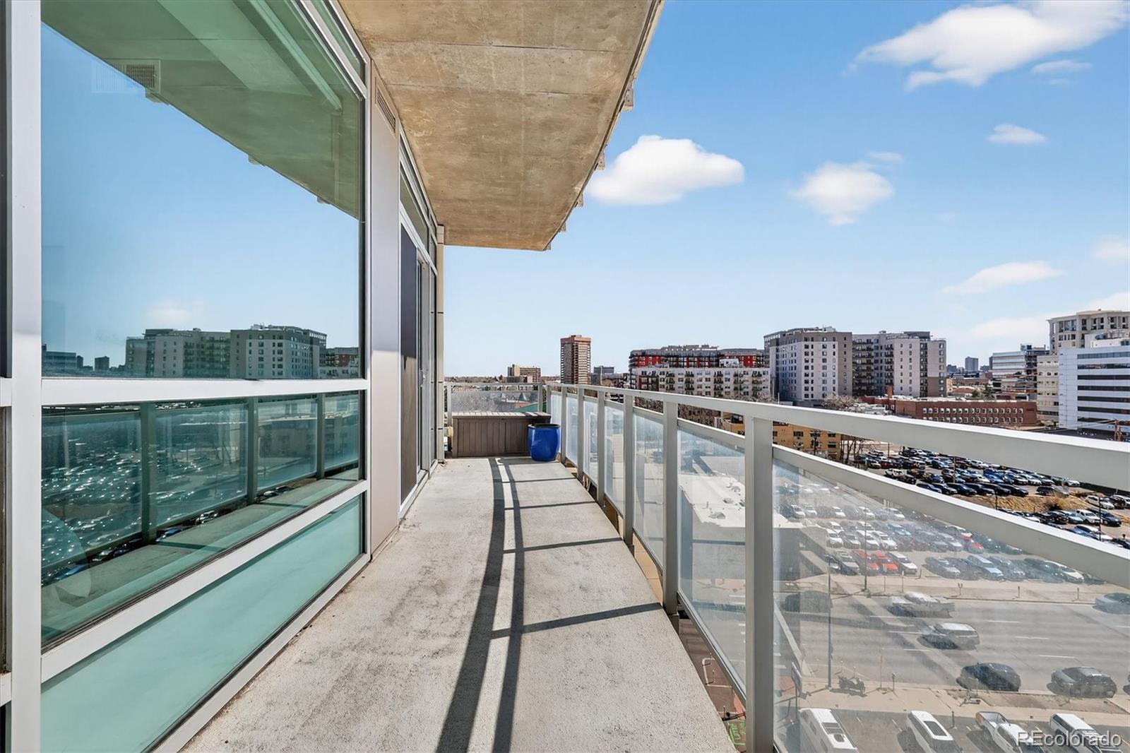 2001 Lincoln Street 810