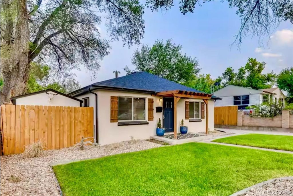 Photo of 150 S Osceola Street, Denver, CO 80219 (MLS # 2191564)