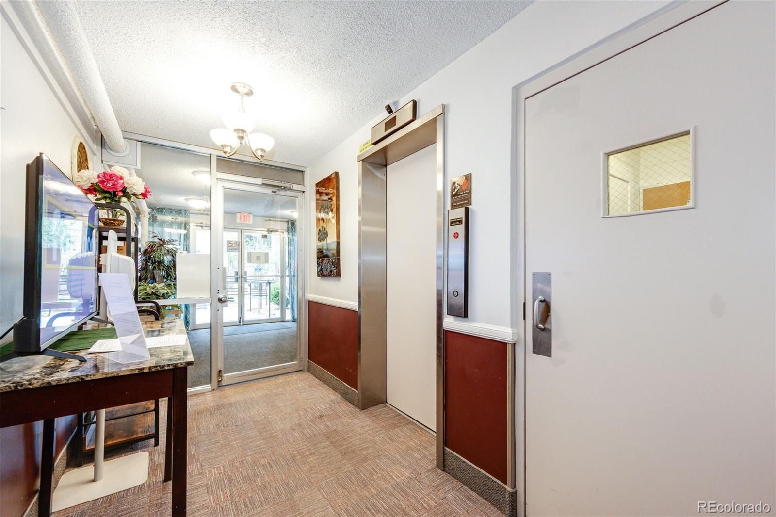 3082 S Wheeling Way 105