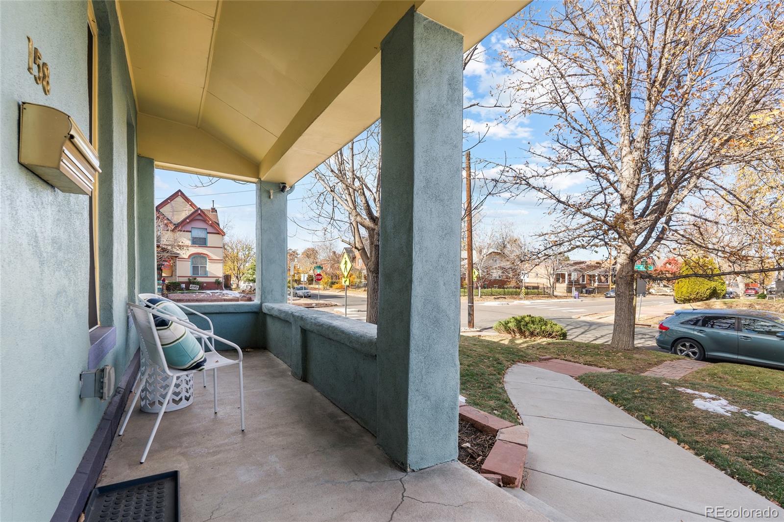 158 W 4th Avenue