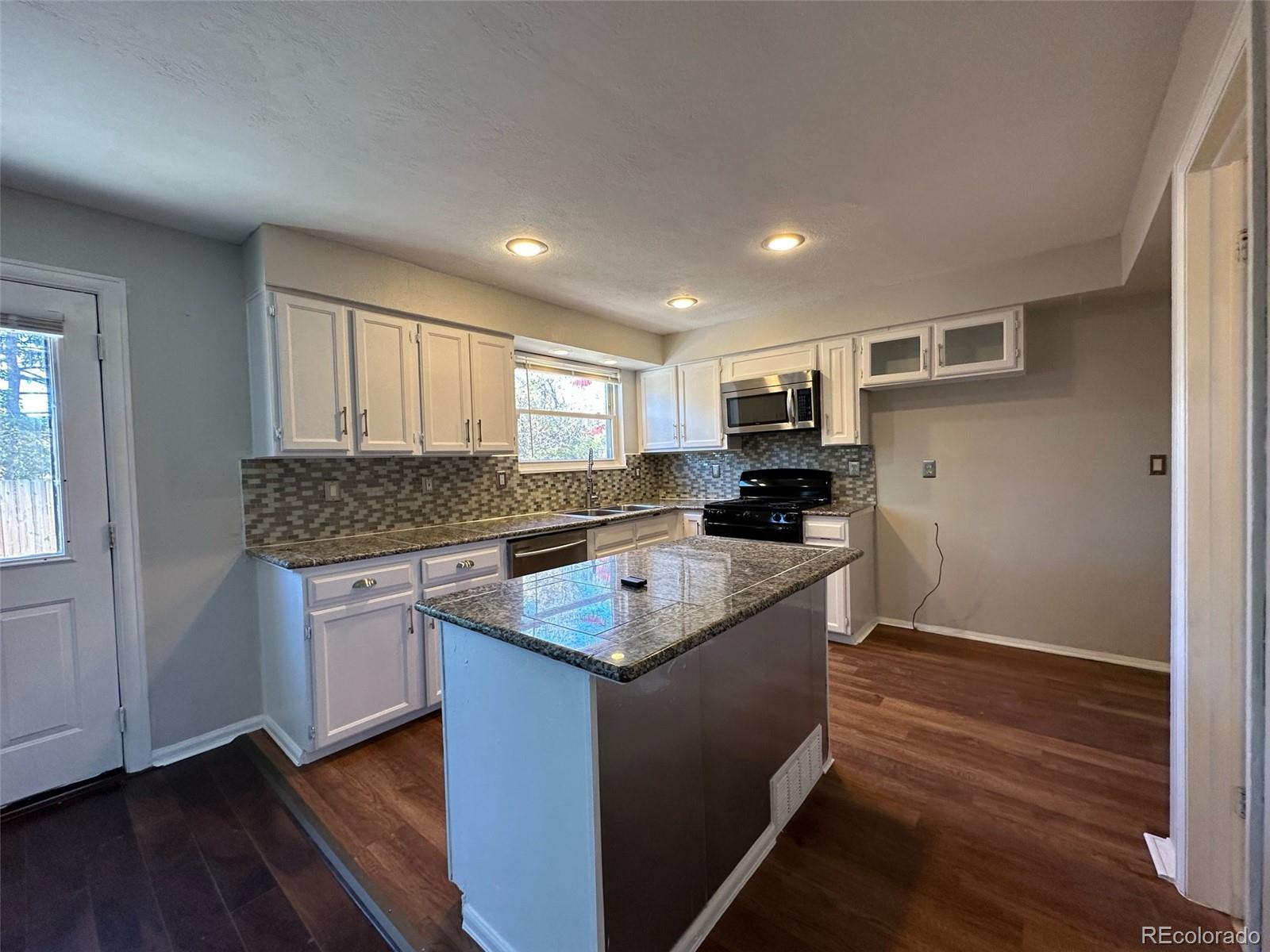 5229 S Pagosa Way, Centennial, CO, 80015 3 5229 S Pagosa Way