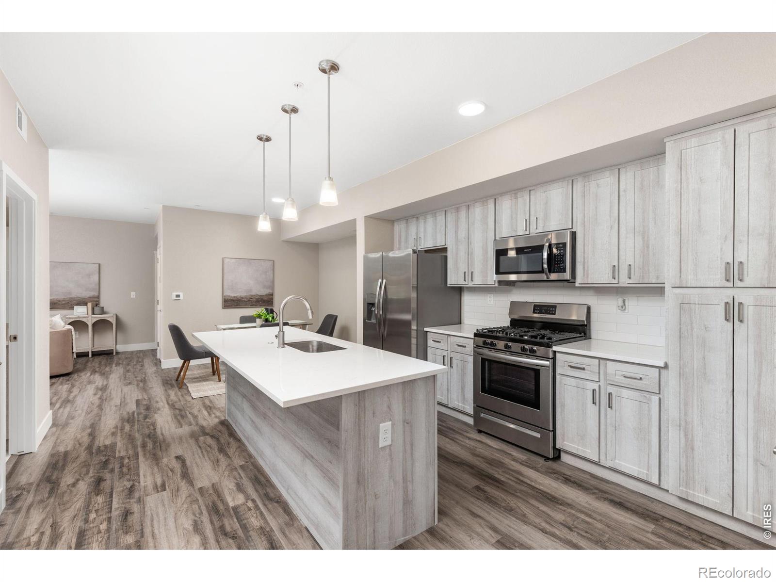 290 S Cherrywood Drive 101