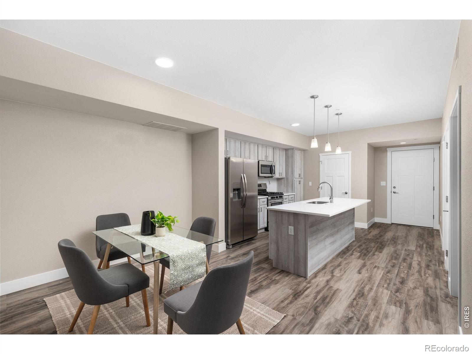 290 S Cherrywood Drive 101