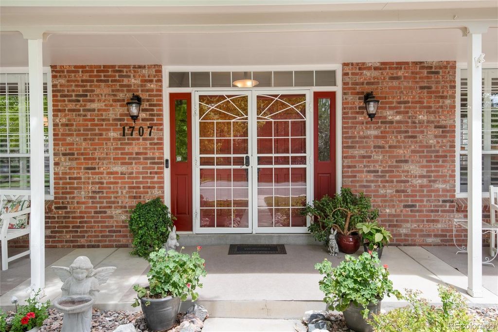 Photo of 1707 Sunset Ridge Road, Highlands Ranch, CO 80126 (MLS # 5254586)