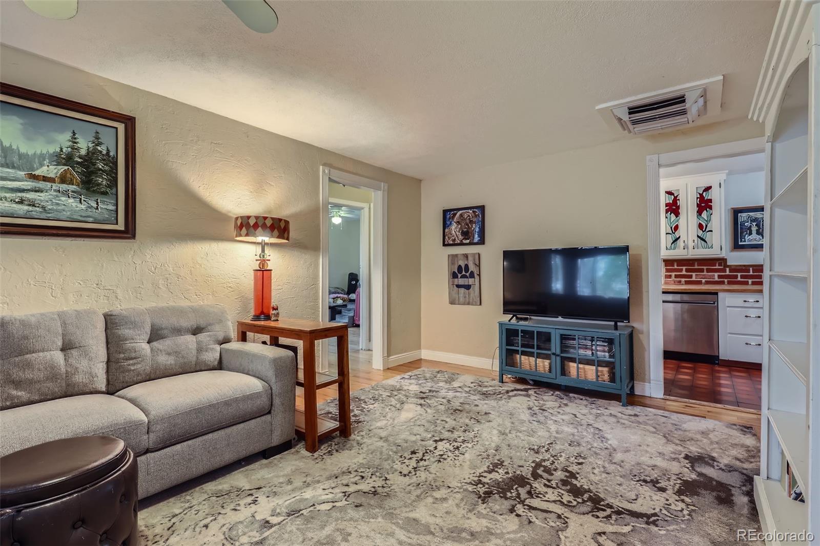 6260 W 45th Place