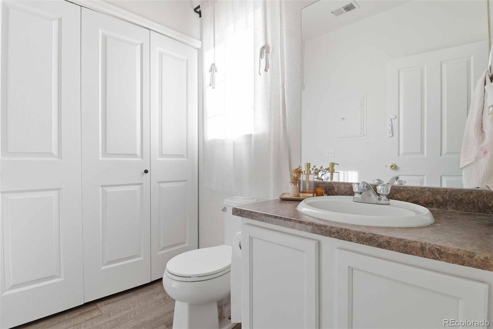 14700 E 104th Avenue 2504