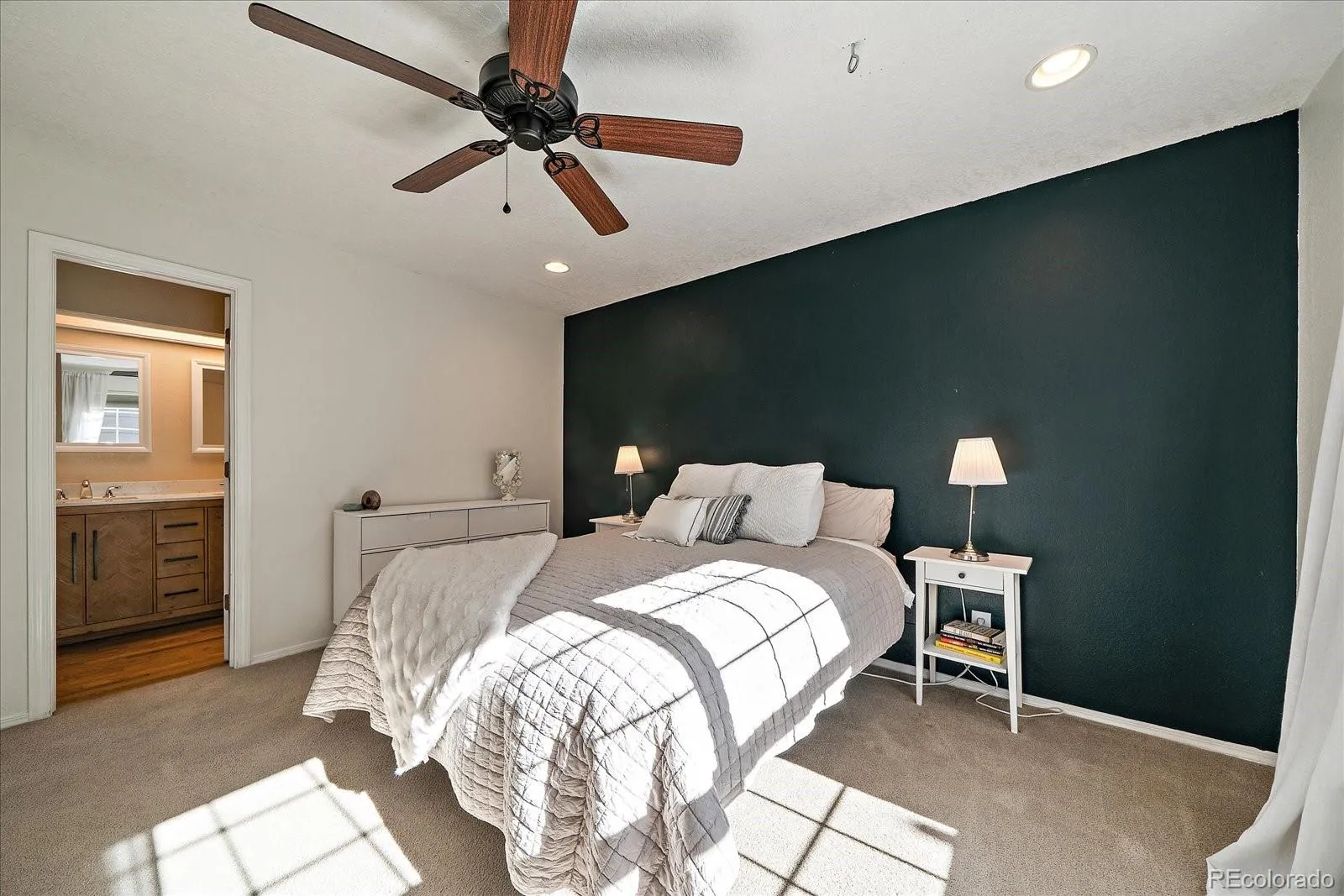 Golden, Colorado 80401, United States, 3 Bedrooms Bedrooms, ,2 BathroomsBathrooms,Residential,Active,236914