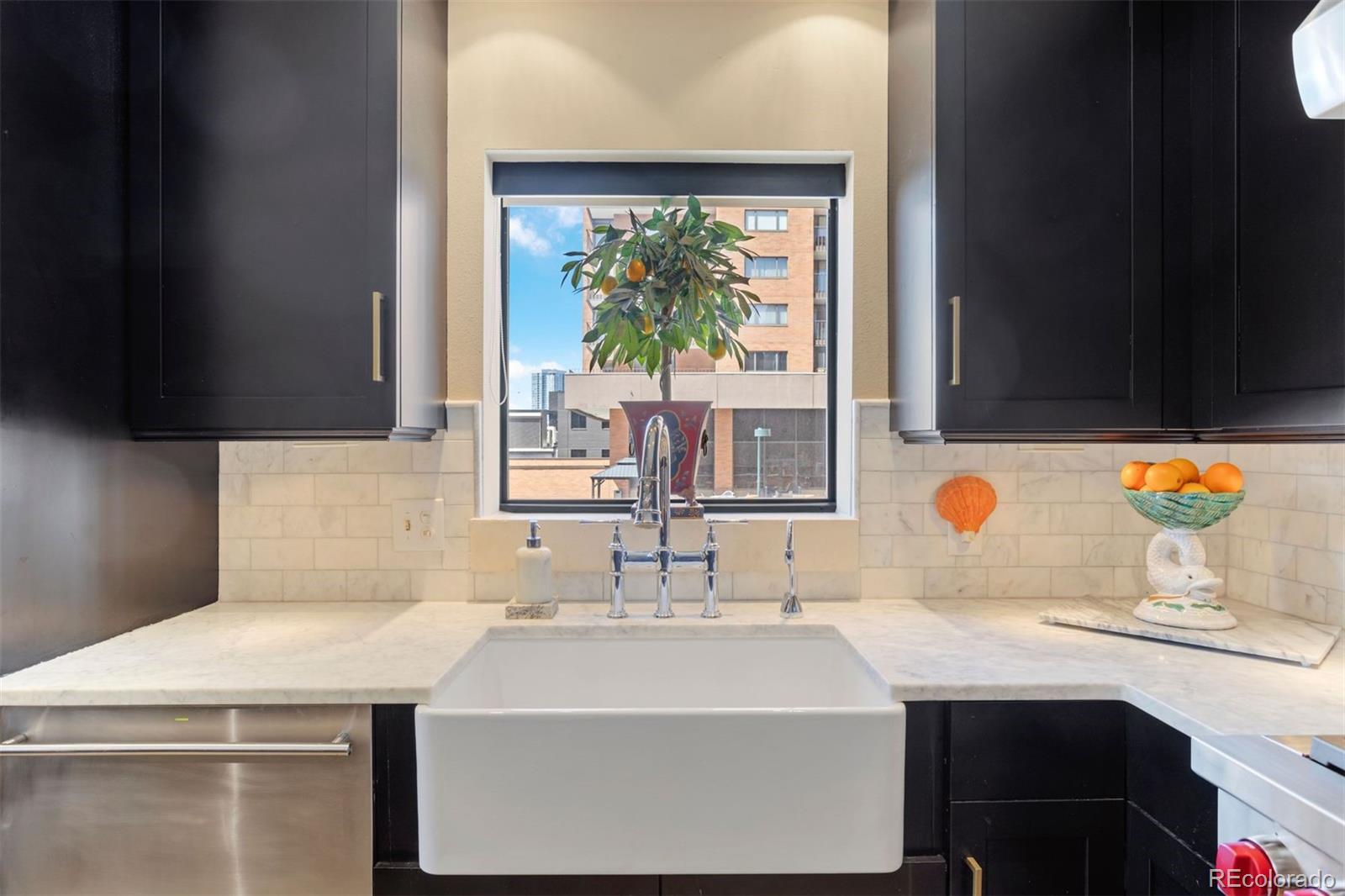 1512 Larimer Street 30