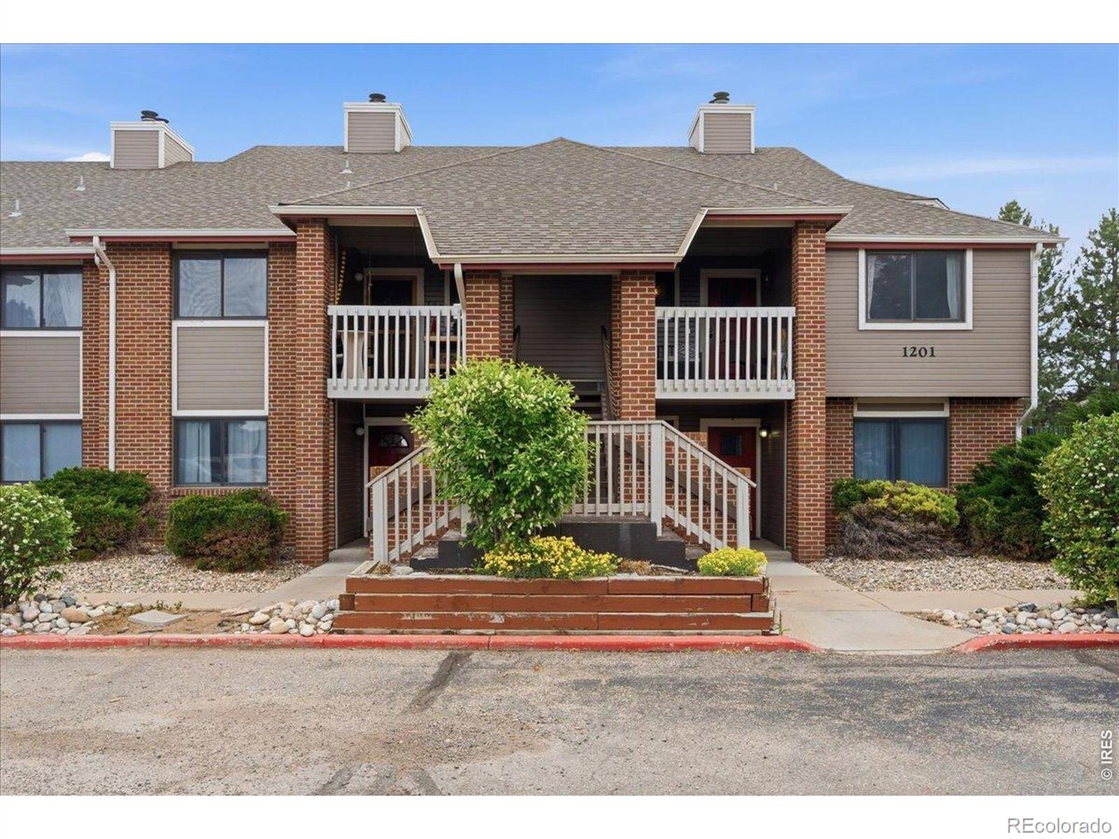 1201 W Swallow Road 124