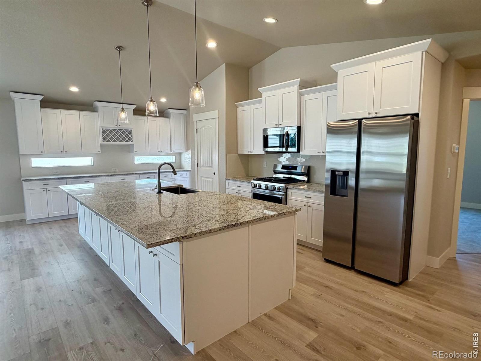 9048 Harlequin Circle