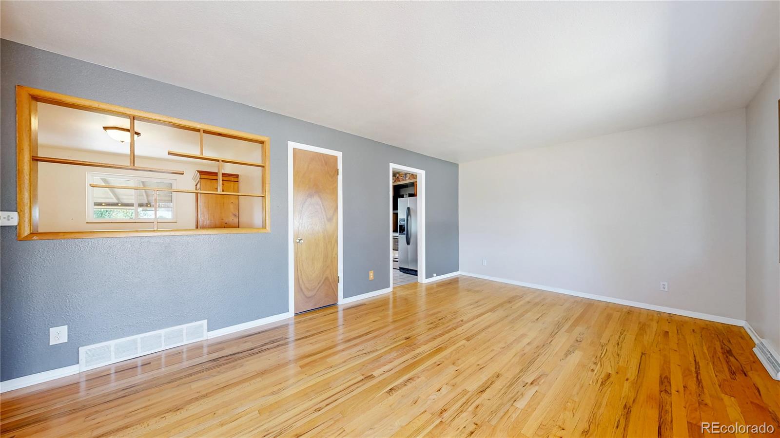 700 S Briarwood Drive
