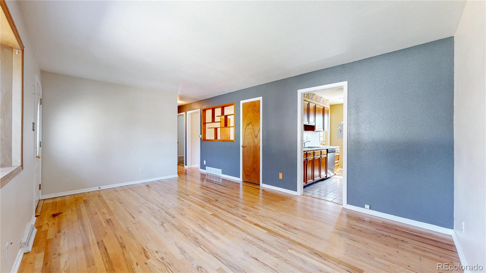 700 S Briarwood Drive