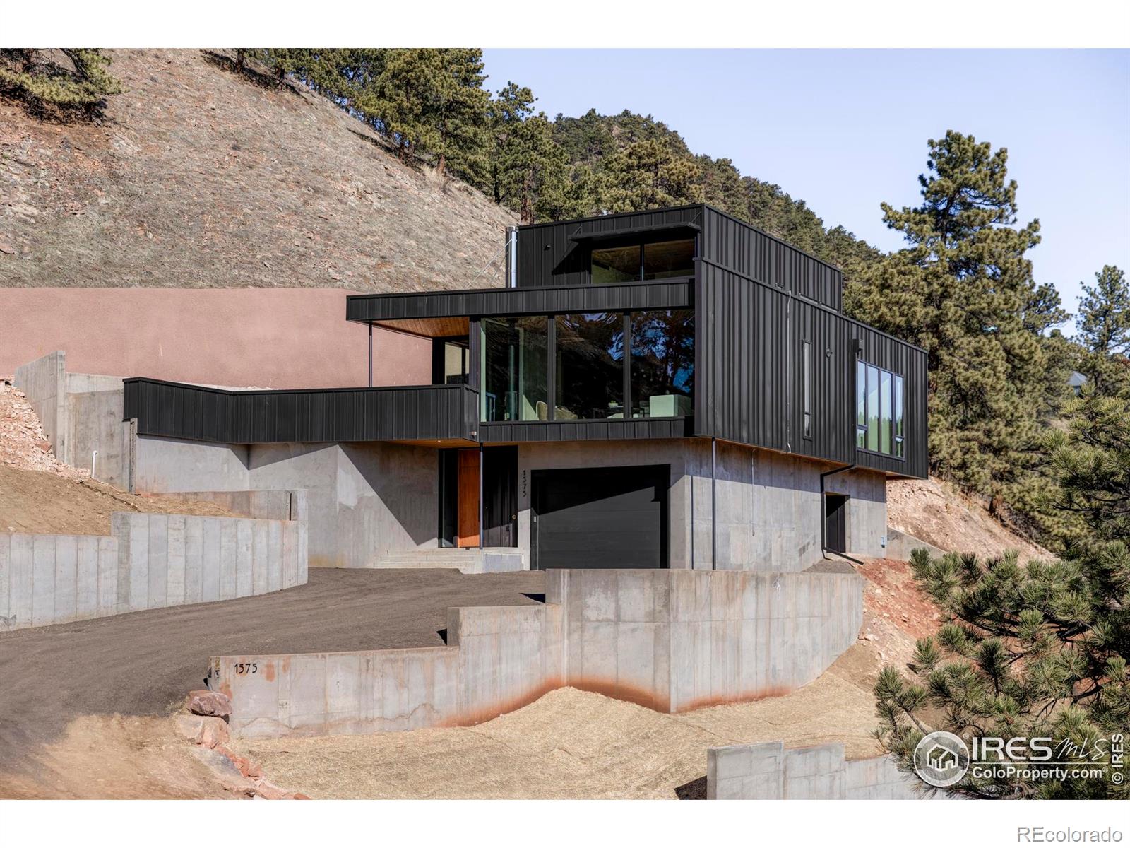 1575 Linden Drive