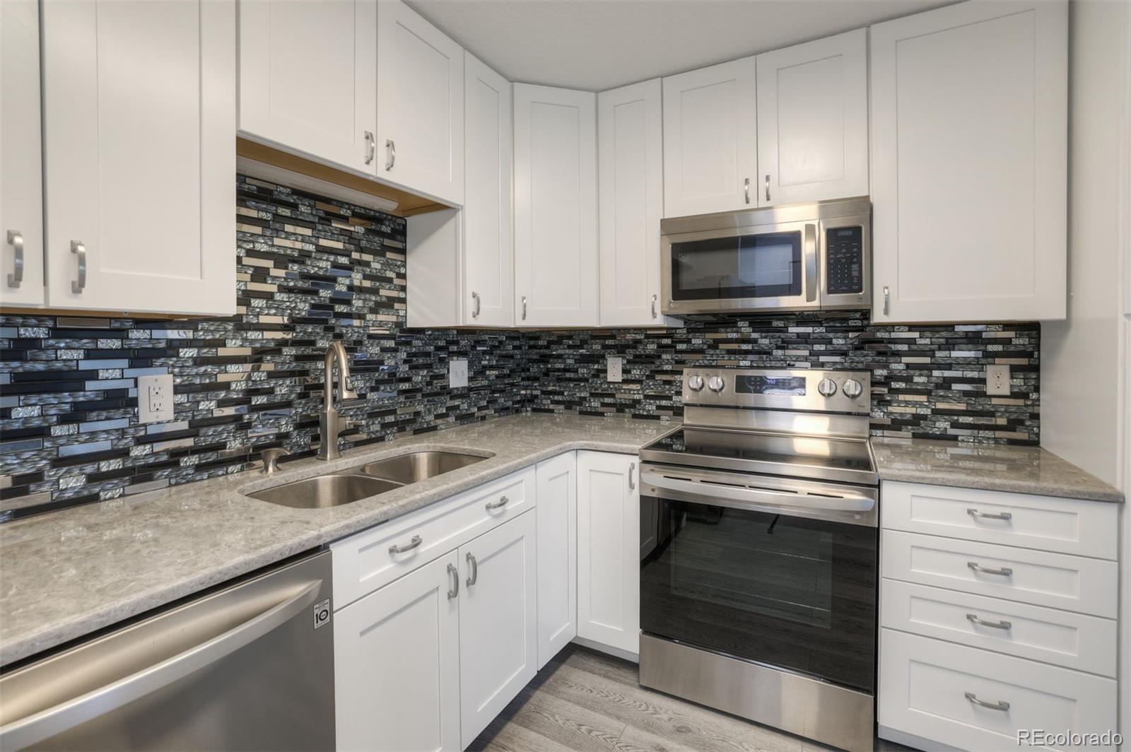 475 Straight Creek Drive 302