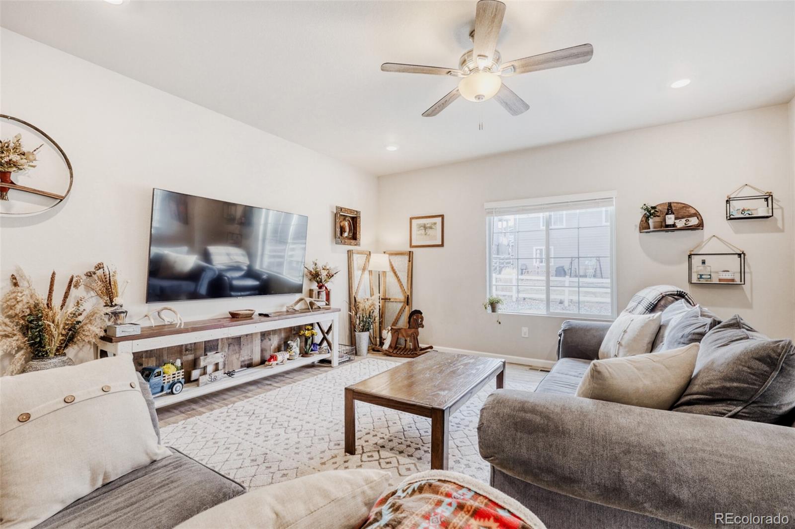 5193 Blue Lunar Lane