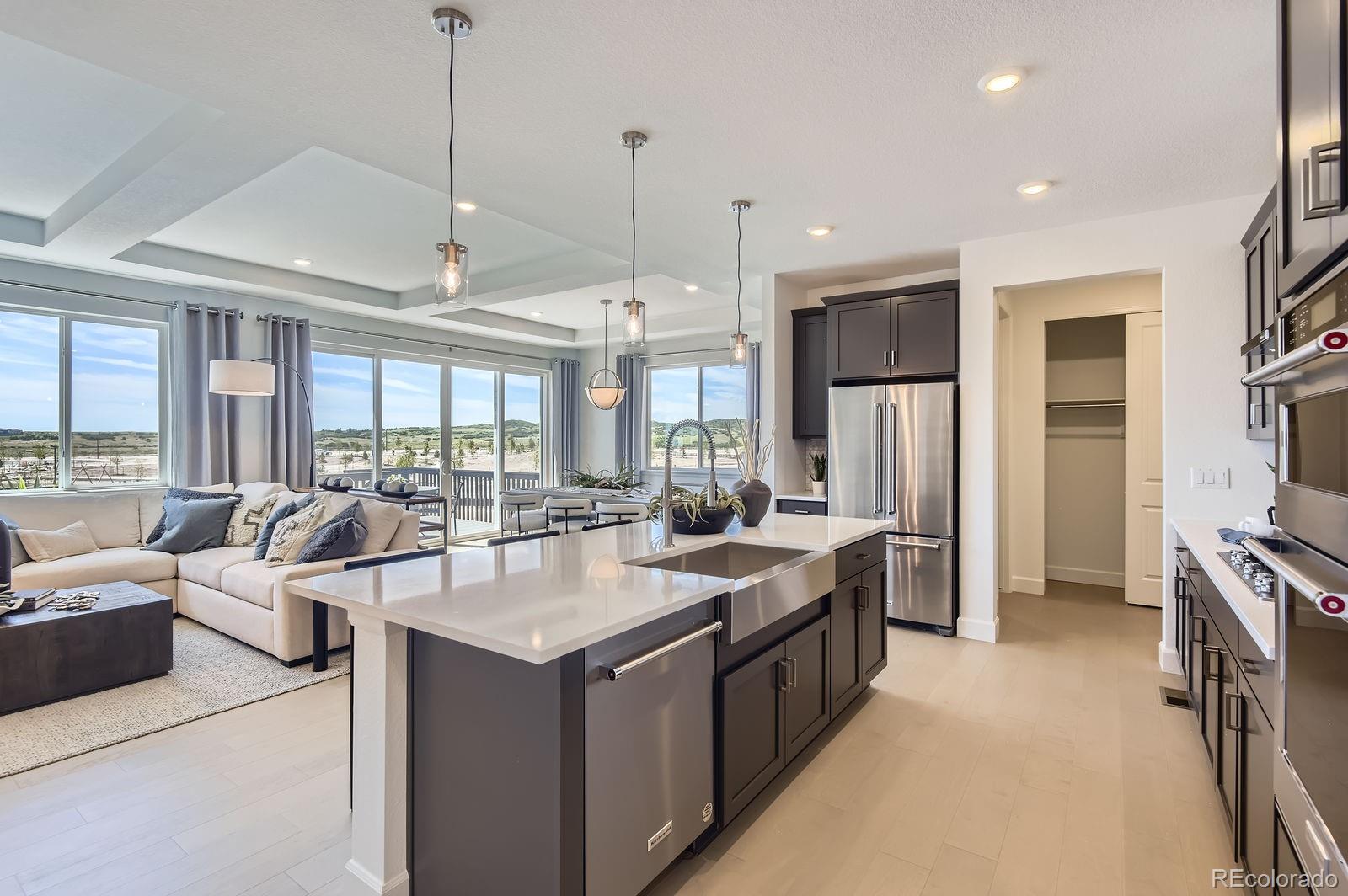 13792 Daffodil Point