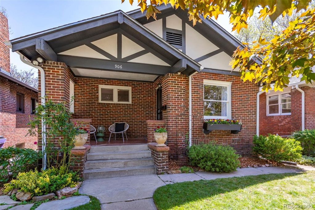 Photo of 906 Monroe Street, Denver, CO 80206 (MLS # 8192454)