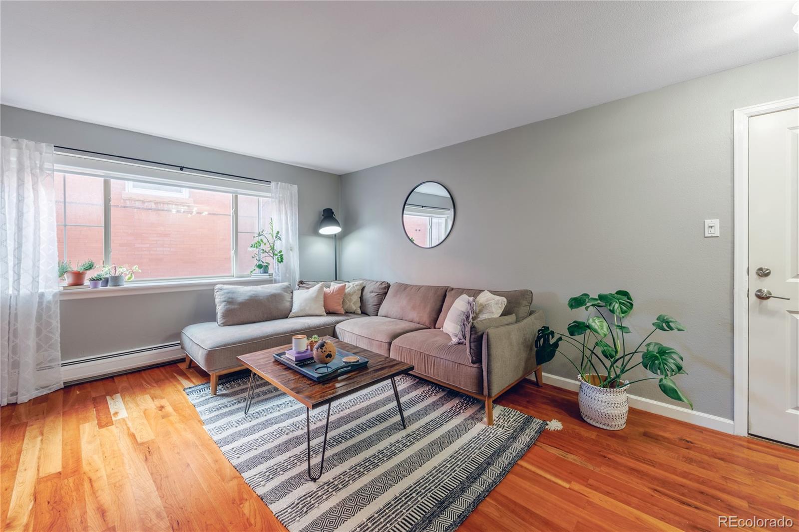 1332 N Williams Street 202