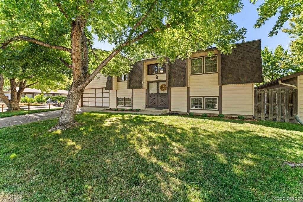 Photo of 6011 Blanca Court, Golden, CO 80403 (MLS # 8179502)