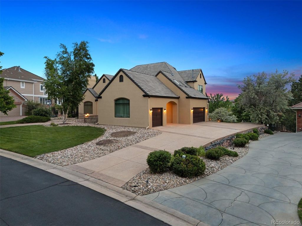 Photo of 81 Falcon Hills Drive, Highlands Ranch, CO 80126 (MLS # 7374001)