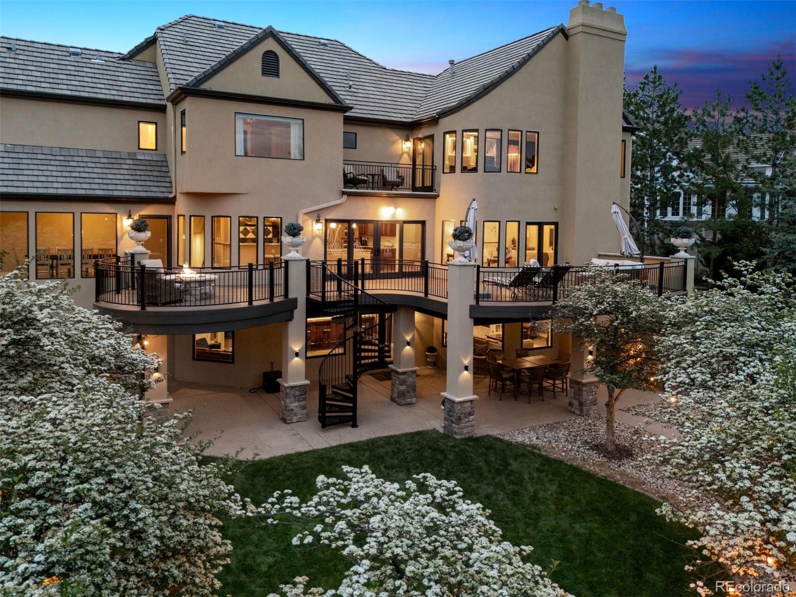 81 Falcon Hills Drive