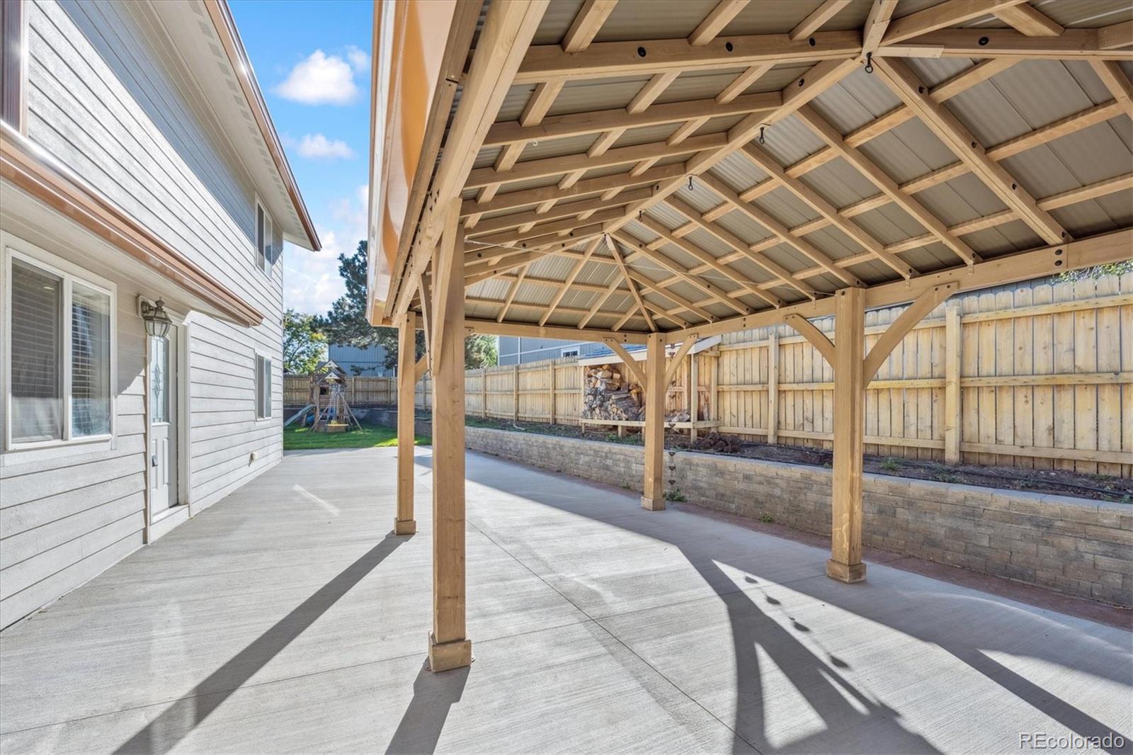 9322 N Kendall Street