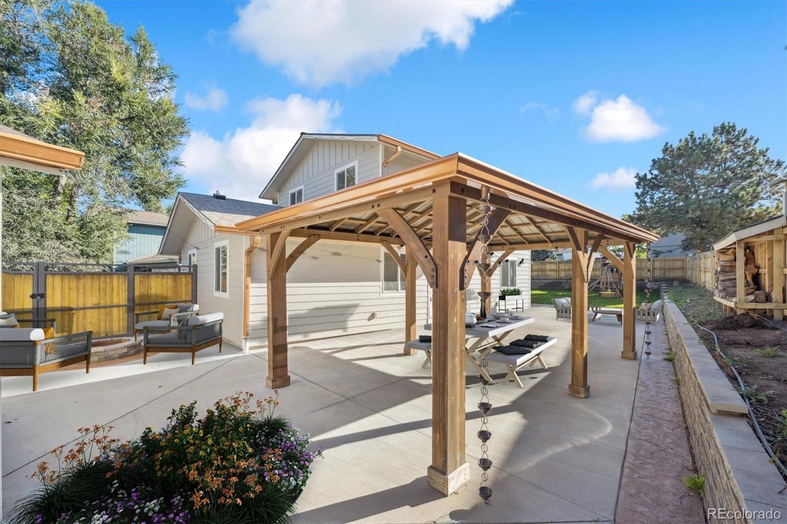 9322 N Kendall Street